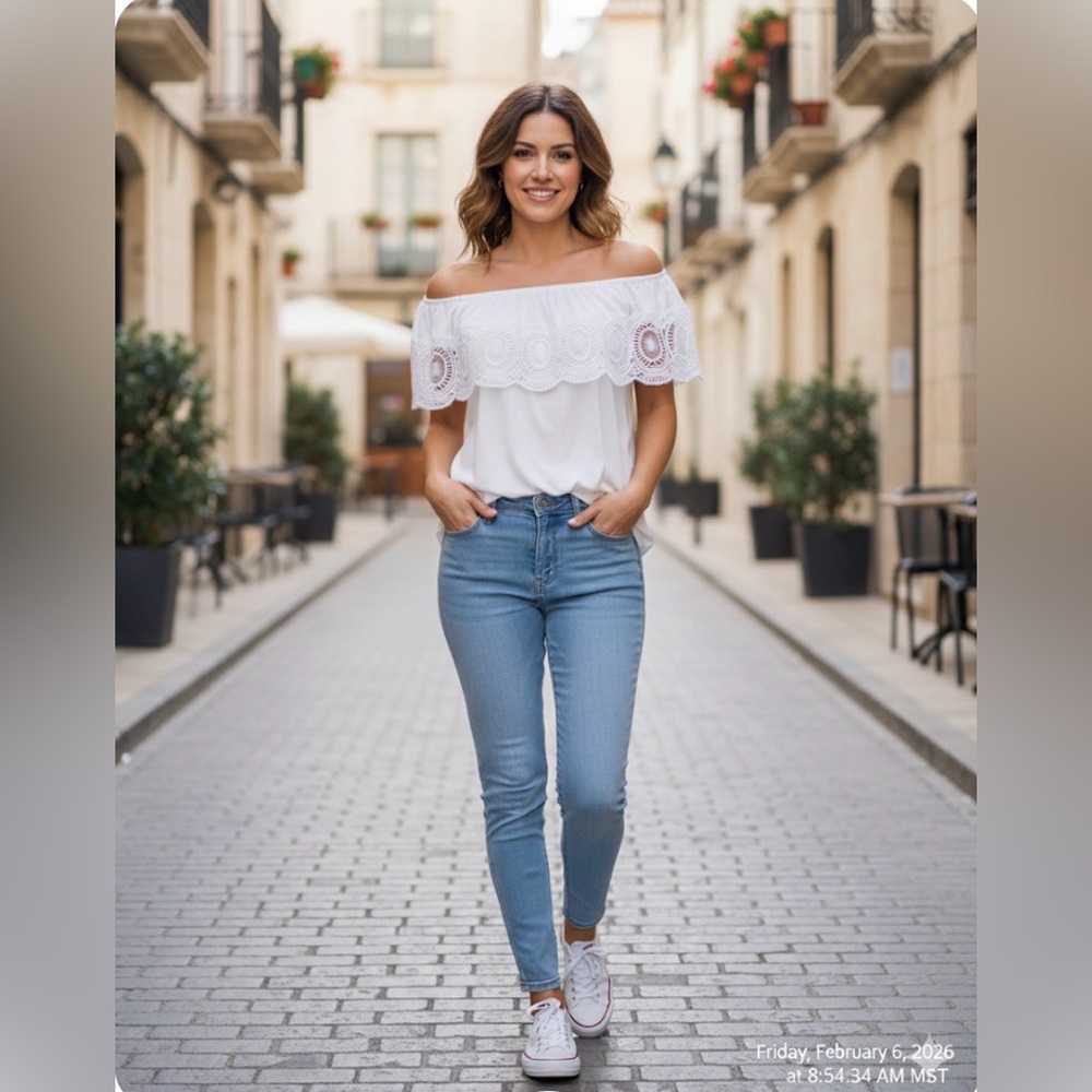 Adrianna Papell Cream Gathered Top